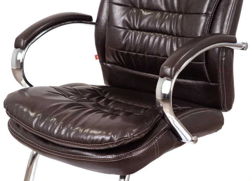 Кресло конференционное АКЛАС Валенсия CF (XY-7004G-1) Коричневый (PU Dark Brown) 161483 фото